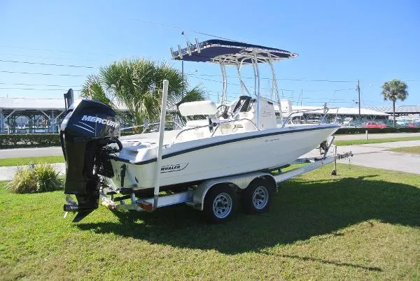Slide: The Image of Boston Whaler Dauntless 20 w/Fishing Package 2007 - 5