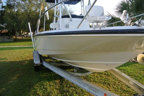Slide: The Image of Boston Whaler Dauntless 20 w/Fishing Package 2007 - 9