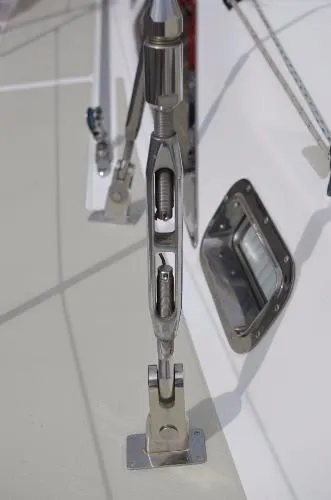Slide: The Image of Hylas Center Cockpit 2007 - 6