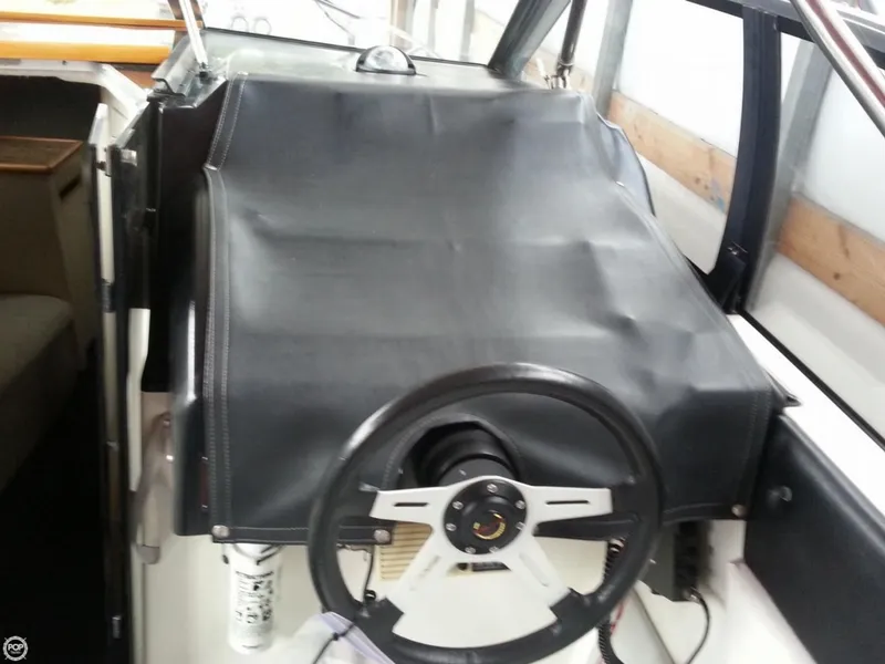 Slide: The Image of Bayliner 2655 Cierra Sunbridge 1990 - 7