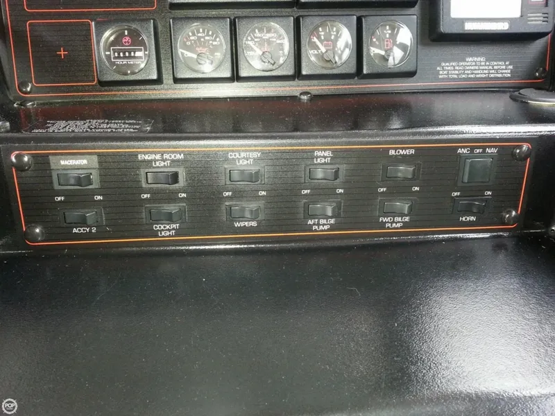 Slide: The Image of Bayliner 2655 Cierra Sunbridge 1990 - 9