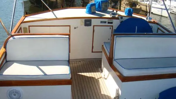 Slide: The Image of Grand Banks 42 Classic 1974 - 8