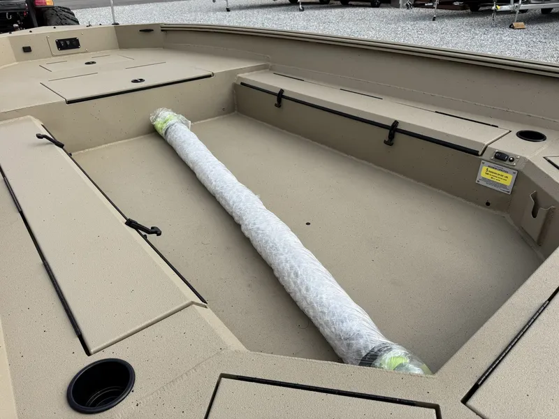 Slide: The Image of Excel 183 Tomahawk 2026 - 4