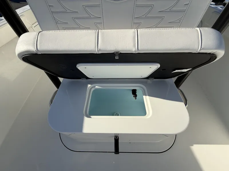 Slide: The Image of Parker Marine 230 Coastal Elite 2026 - 8