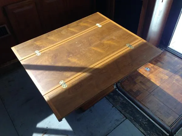 Slide: The Image of Viking 48 Convertible 1986 - 11