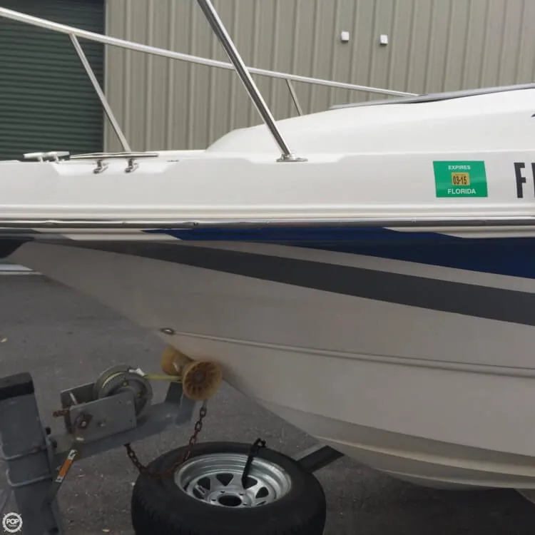 Slide: The Image of Chaparral 240 Signature 2000 - 6