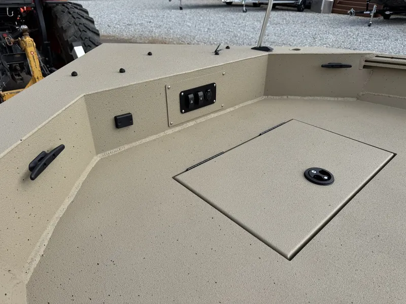 Slide: The Image of Excel 183 Tomahawk 2026 - 3