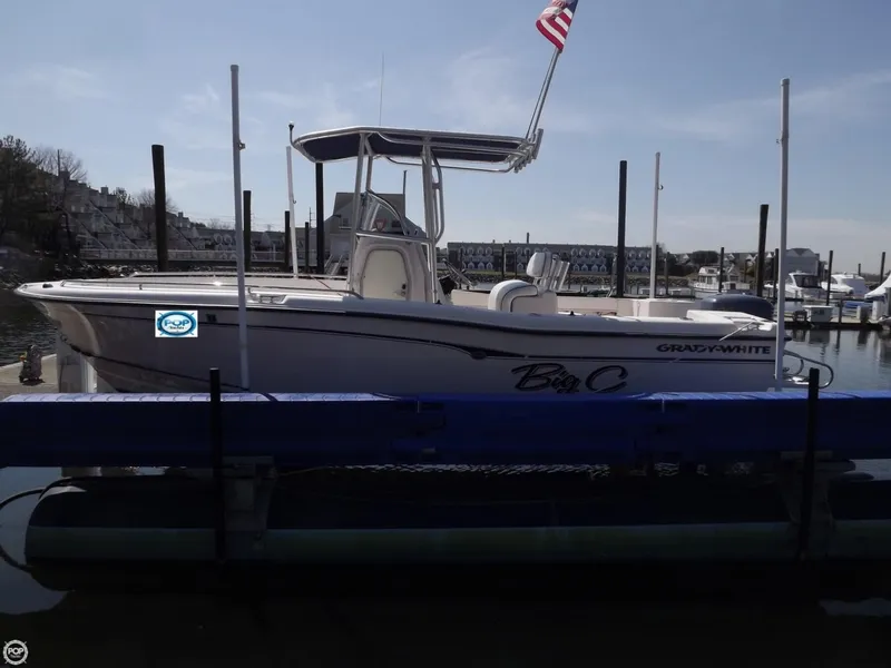 Slide: The Image of Grady-White 222 Fisherman 2002 - 1