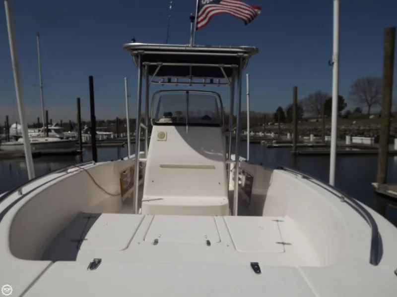 Slide: The Image of Grady-White 222 Fisherman 2002 - 11