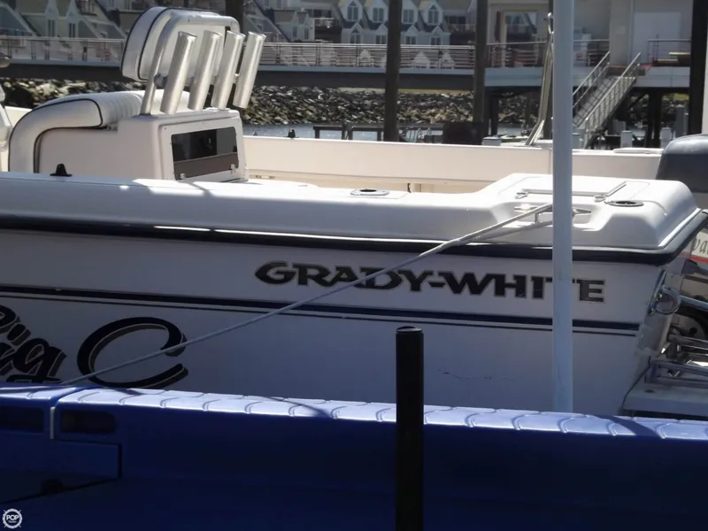 Slide: The Image of Grady-White 222 Fisherman 2002 - 7