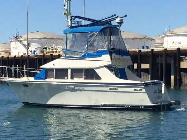 Slide: The Image of Tollycraft 30 Sport Cruiser 1988 - 0