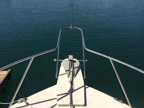 Slide: The Image of Tollycraft 30 Sport Cruiser 1988 - 10