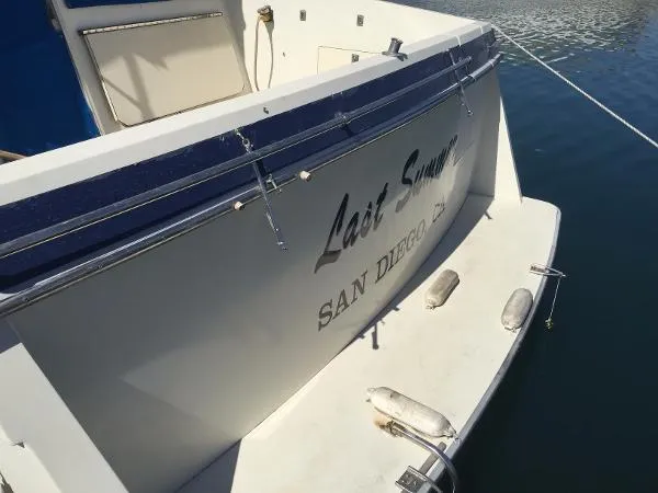 Slide: The Image of Tollycraft 30 Sport Cruiser 1988 - 7