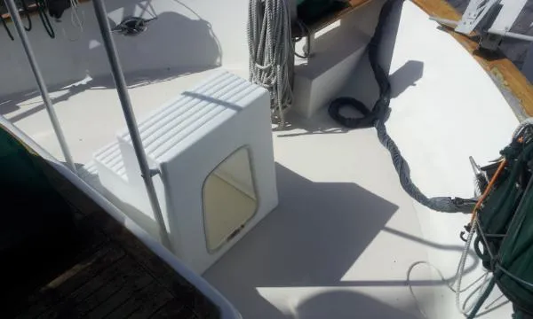 Slide: The Image of Marine Trader 38 Double Cabin Trawler 1998 - 3