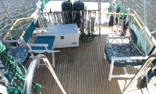 Slide: The Image of Marine Trader 38 Double Cabin Trawler 1998 - 5