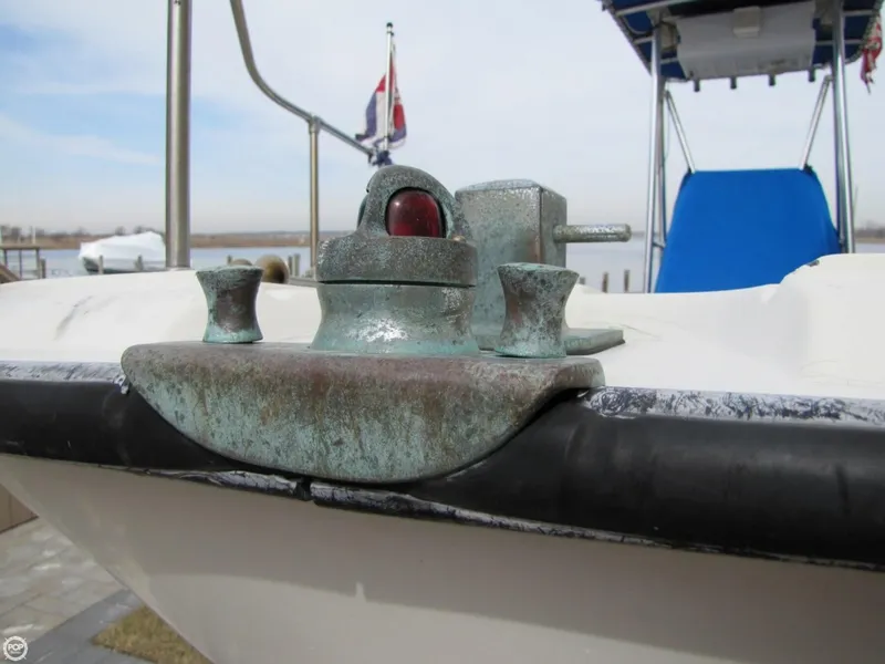 Slide: The Image of Boston Whaler 21 Outrage Guardian 1972 - 10