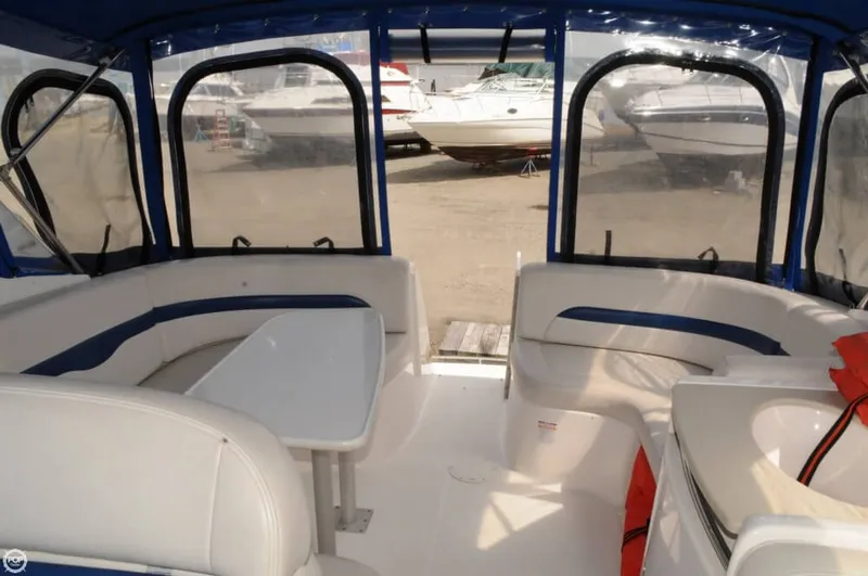 Slide: The Image of Chaparral 320 Signature 2003 - 5