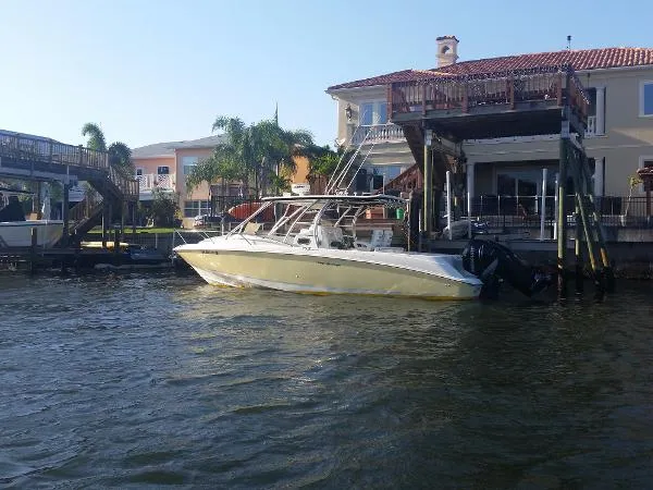 Slide: The Image of Boston Whaler 320 Outrage Cuddy Cabin 2008 - 1