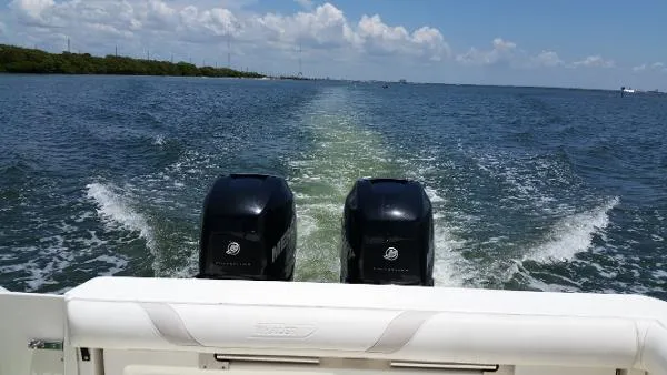 Slide: The Image of Boston Whaler 320 Outrage Cuddy Cabin 2008 - 4