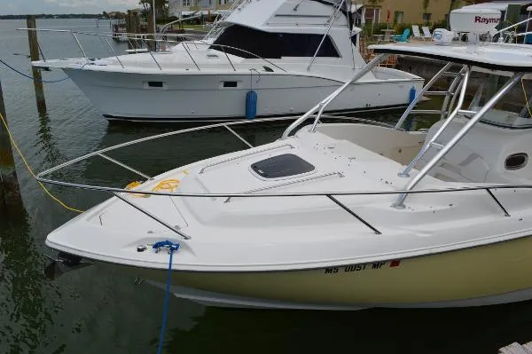 Slide: The Image of Boston Whaler 320 Outrage Cuddy Cabin 2008 - 9