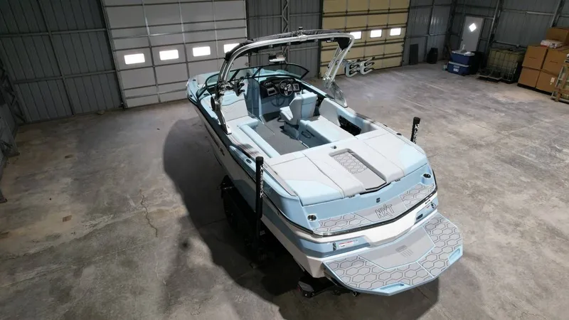 Slide: The Image of MasterCraft NXT22 2026 - 14
