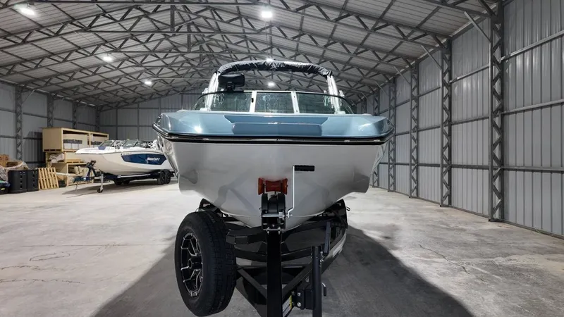 Slide: The Image of MasterCraft NXT22 2026 - 18