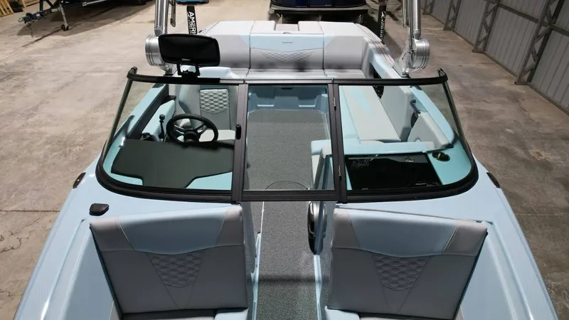 Slide: The Image of MasterCraft NXT22 2026 - 33