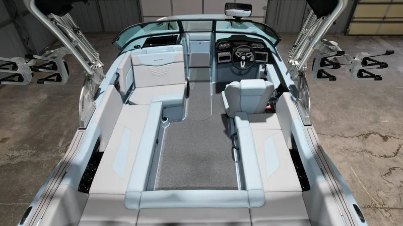 Slide: The Image of MasterCraft NXT22 2026 - 57