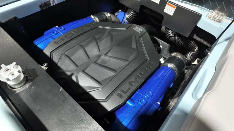 Slide: The Image of MasterCraft NXT22 2026 - 72