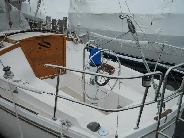 Slide: The Image of Catalina 27 Tall Rig 1985 - 8
