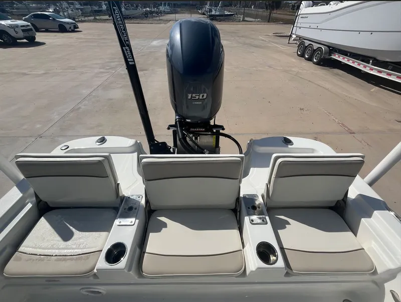 Slide: The Image of NauticStar 215 XTS 2017 - 24