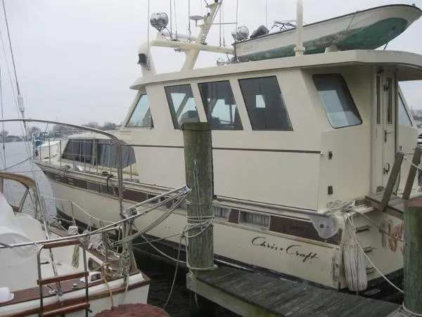 Slide: The Image of Chris-Craft Roamer Riviera 1965 - 1