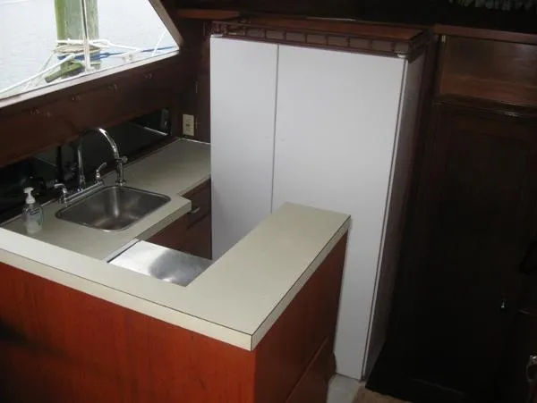 Slide: The Image of Chris-Craft Roamer Riviera 1965 - 11