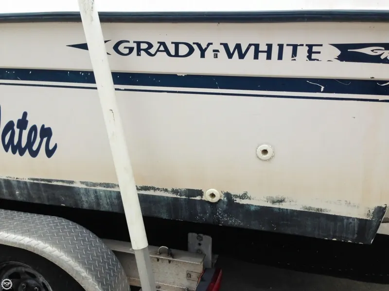 Slide: The Image of Grady-White 24/Fisherman Center Console 1986 - 10