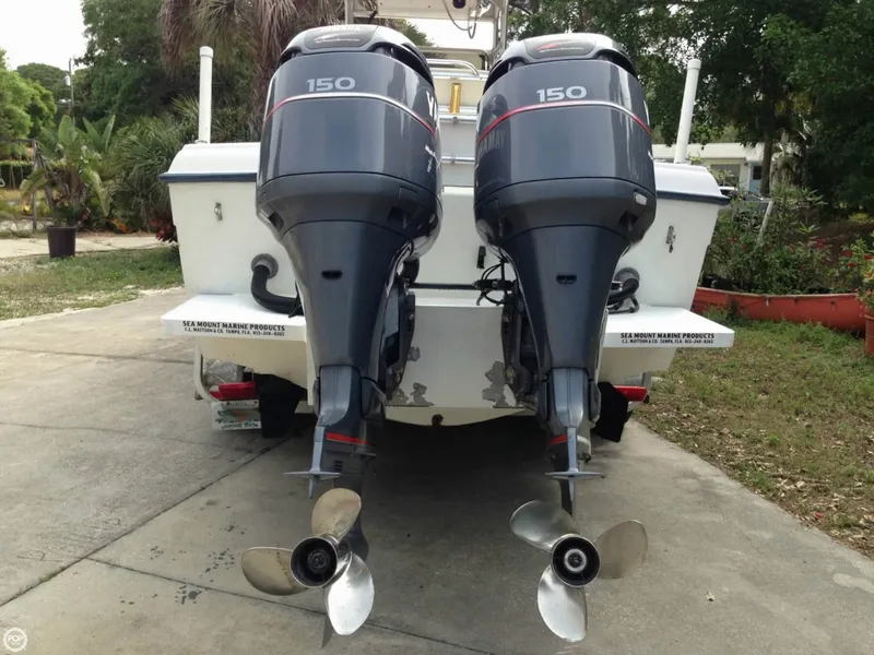 Slide: The Image of Grady-White 24/Fisherman Center Console 1986 - 6
