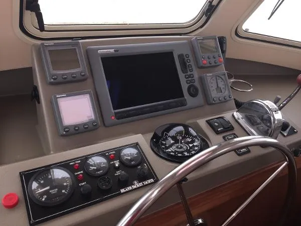 Slide: The Image of Island Packet SP Cruiser 2009 - 5