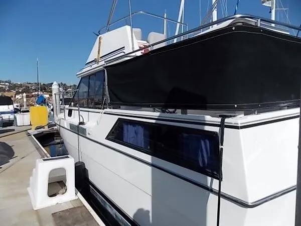 Slide: The Image of Cooper Yachts Prowler 10M 1989 - 2