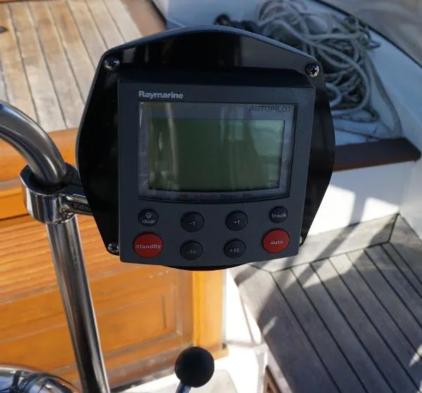 Slide: The Image of Vagabond 47 1982 - 9