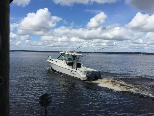 Slide: The Image of Pursuit 3370 Offshore 2004 - 6