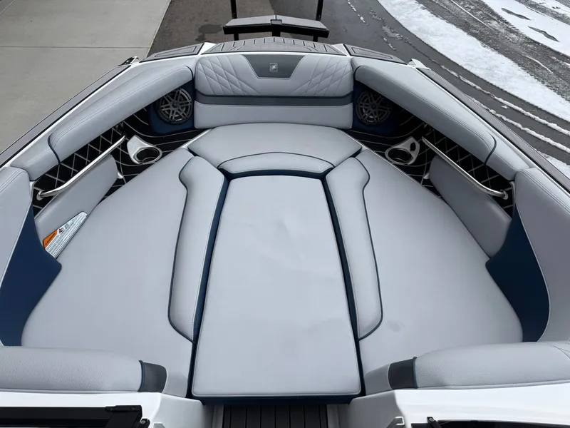 Slide: The Image of Nautique Super Air Nautique GS24 2022 - 11