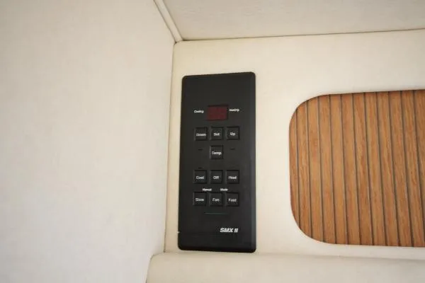 Slide: The Image of Sea Ray Sundancer 1999 - 3