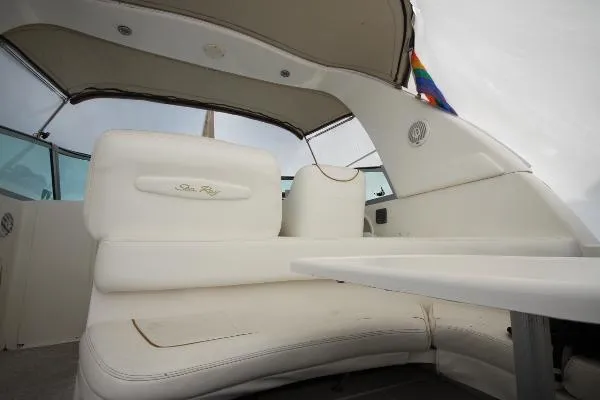 Slide: The Image of Sea Ray Sundancer 1999 - 5