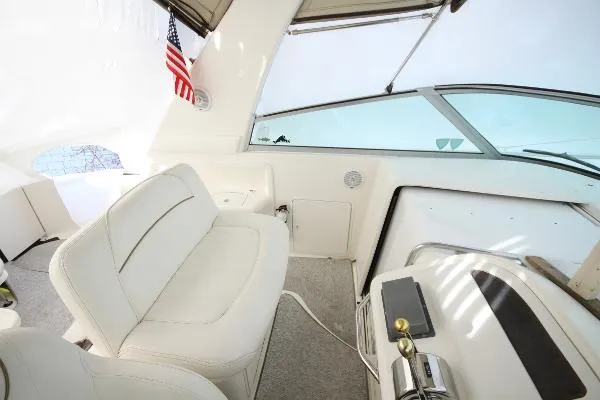 Slide: The Image of Sea Ray Sundancer 1999 - 6