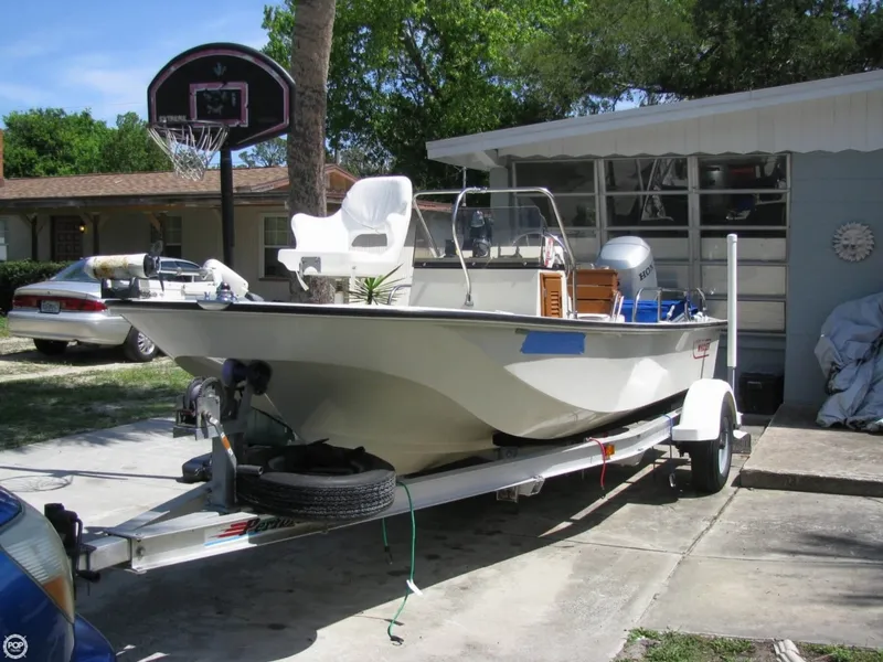 Slide: The Image of Boston Whaler 17 Montauk 1985 - 2
