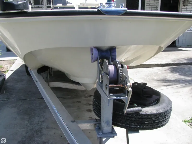Slide: The Image of Boston Whaler 17 Montauk 1985 - 5