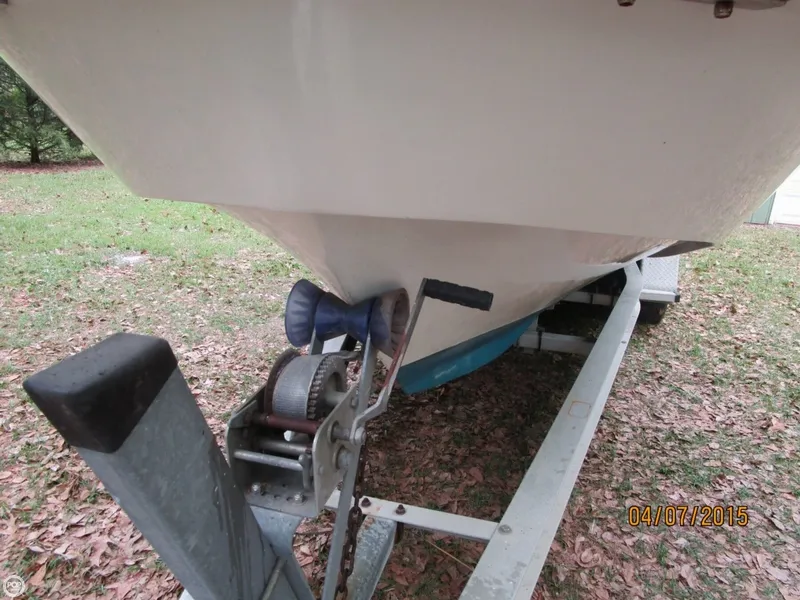 Slide: The Image of Boston Whaler 22 Revenge 1984 - 8