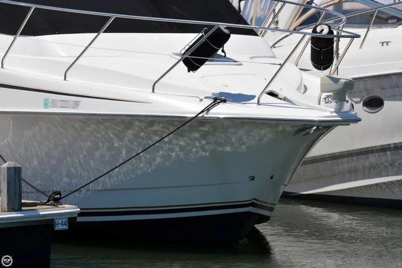 Slide: The Image of Silverton 330 Sport Bridge 2000 - 7