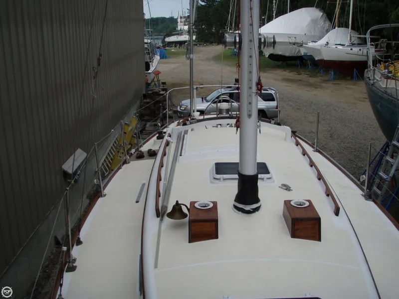 Slide: The Image of Cape Dory 33 SL 1981 - 7