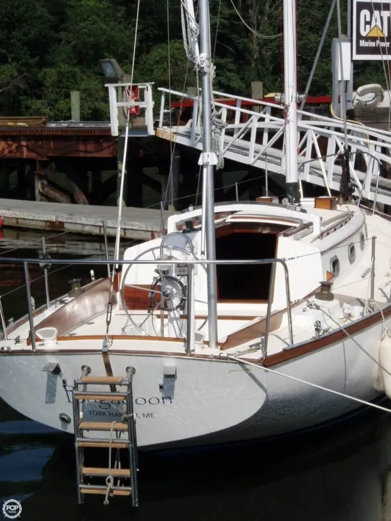 Slide: The Image of Cape Dory 33 SL 1981 - 9