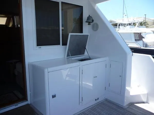 Slide: The Image of Ocean Alexander 548 Pilothouse 1996 - 10